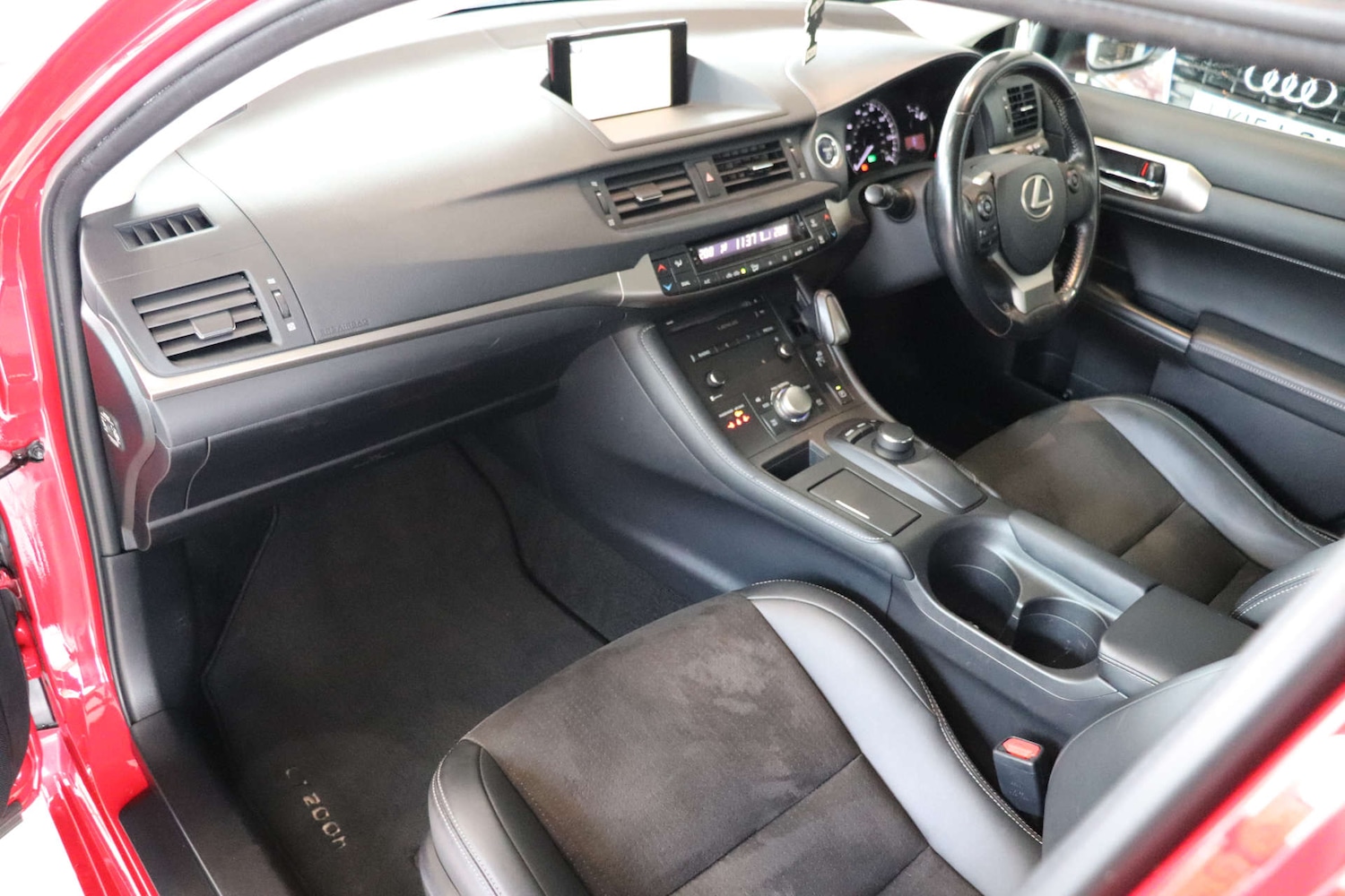 Used Lexus CT 2017 for sale - 76556053: Photo 32