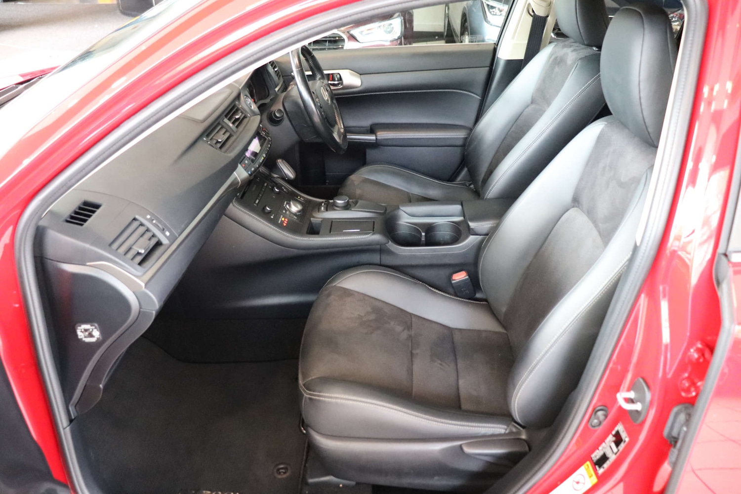 Used Lexus CT 2017 for sale - 76556053: Photo 33