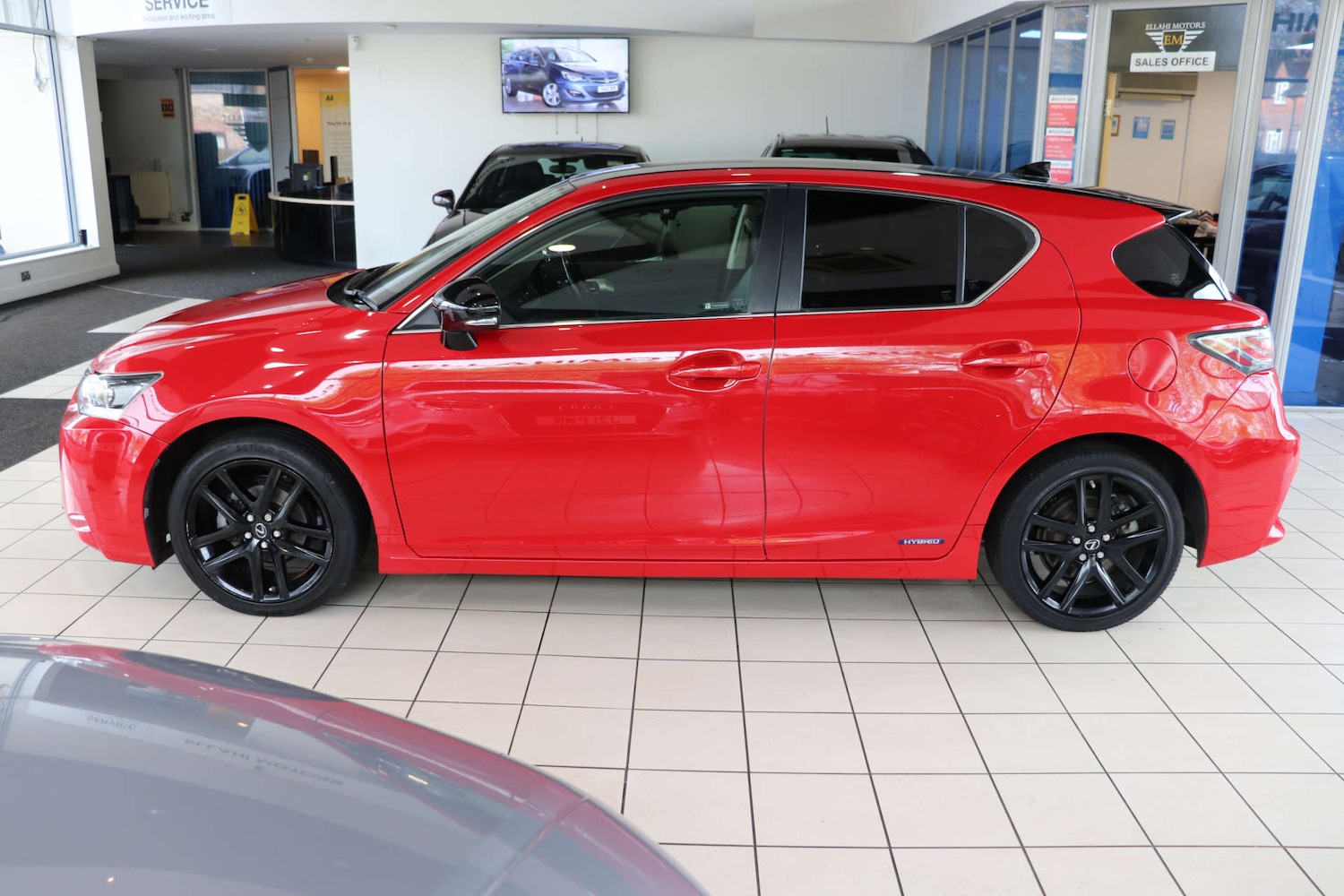 Used Lexus CT 2017 for sale - 76556053: Photo 5