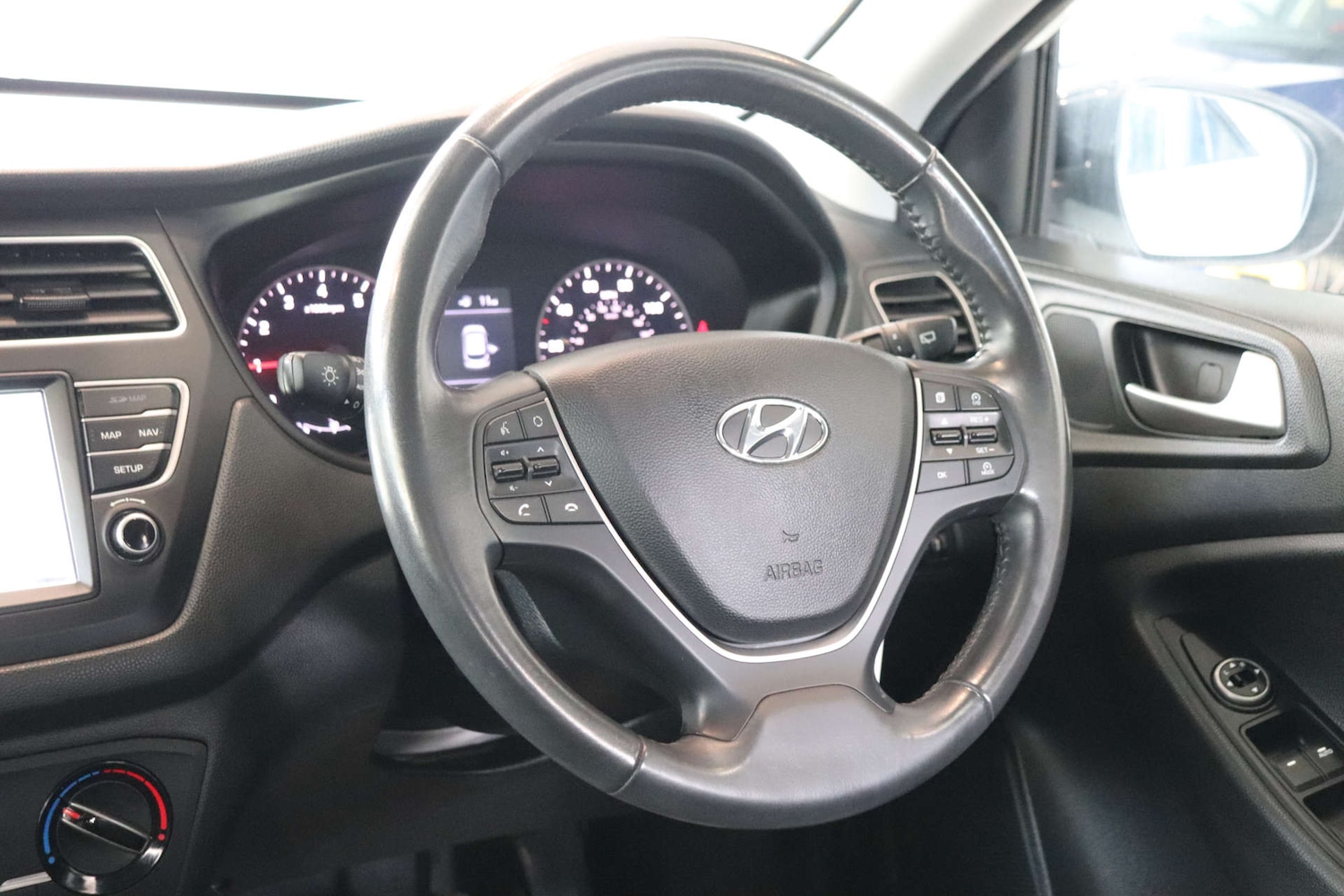 Used Hyundai i20 2020 for sale - 76384168: Photo 16