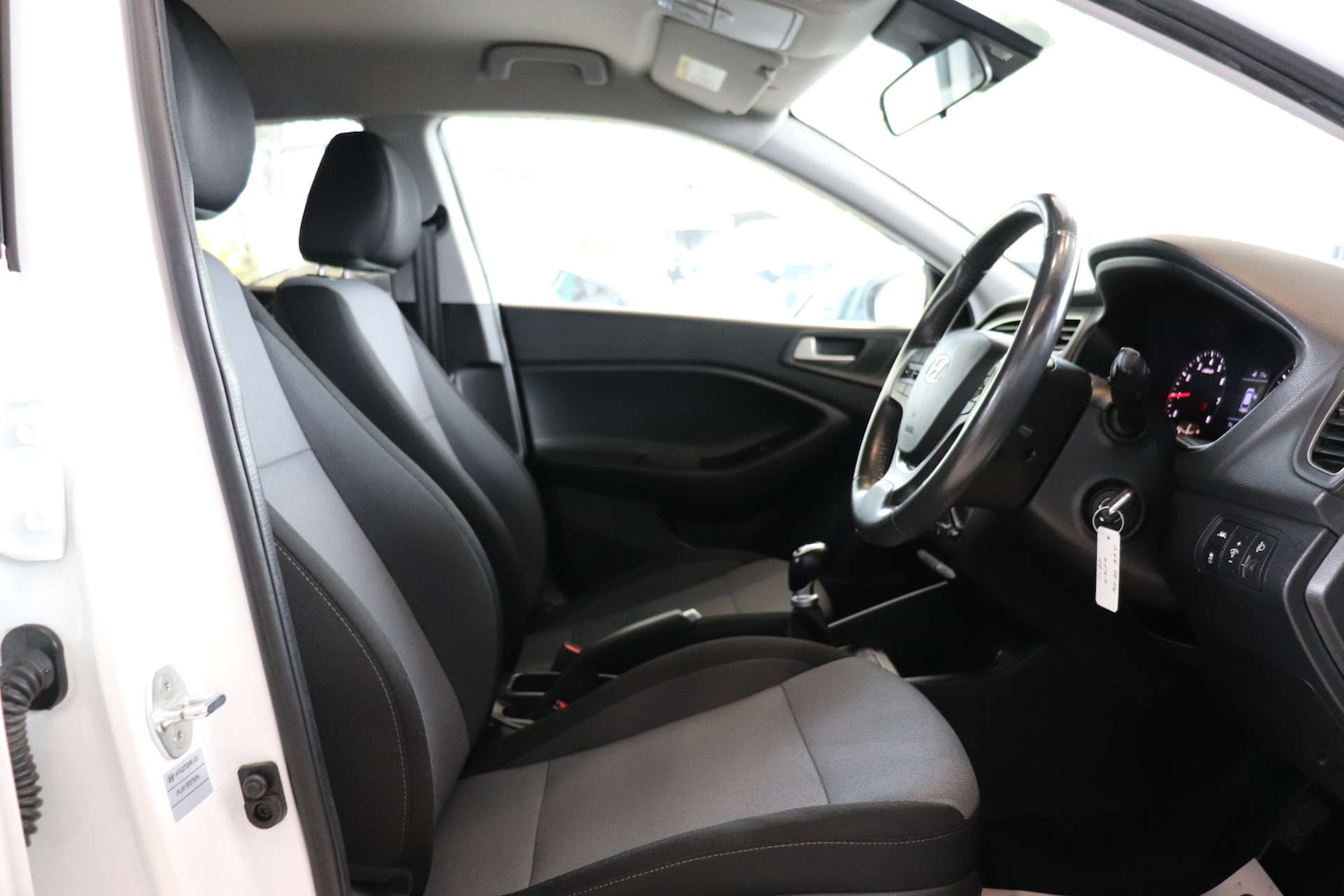 Used Hyundai i20 2020 for sale - 76384168: Photo 19