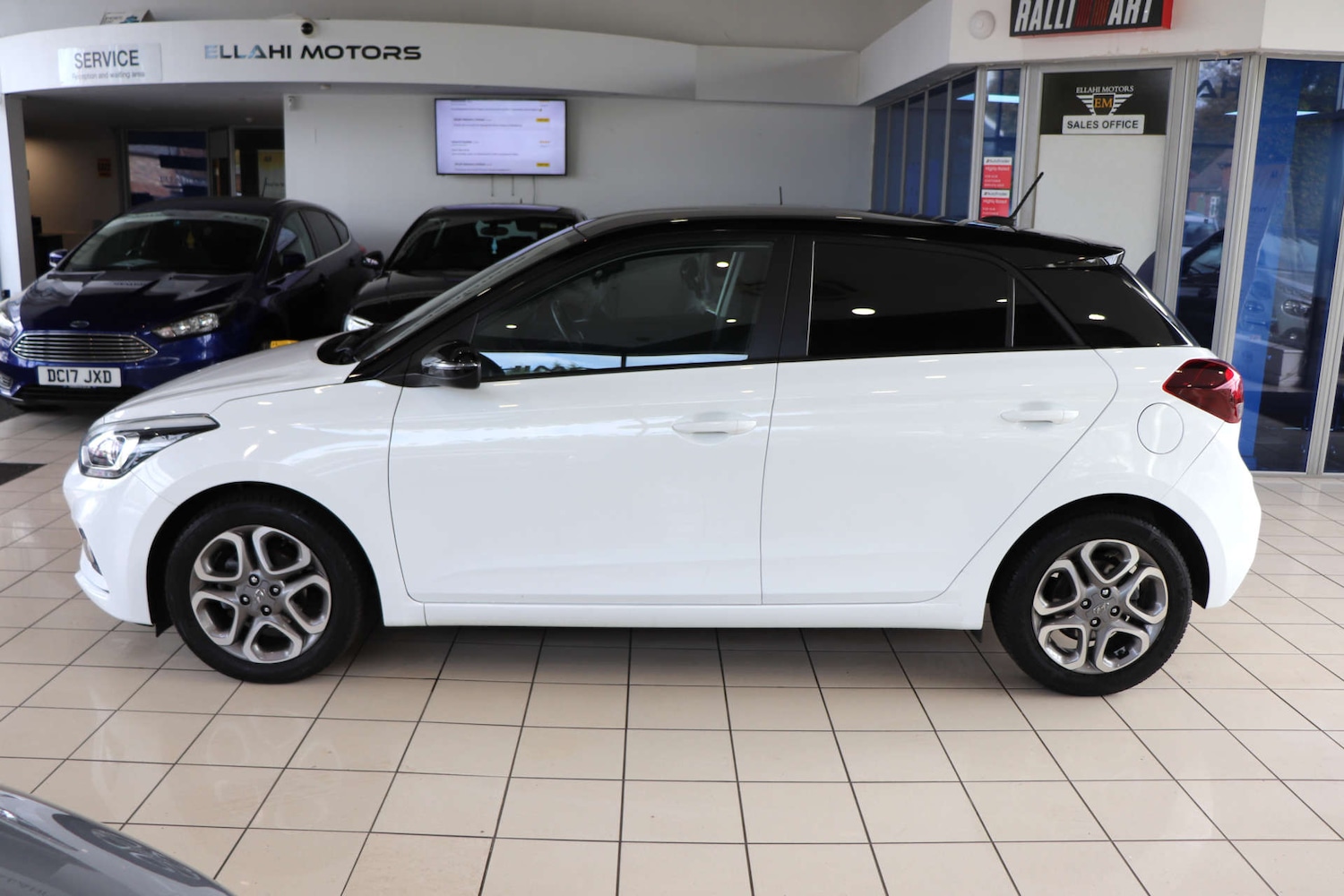 Used Hyundai i20 2020 for sale - 76384168: Photo 5