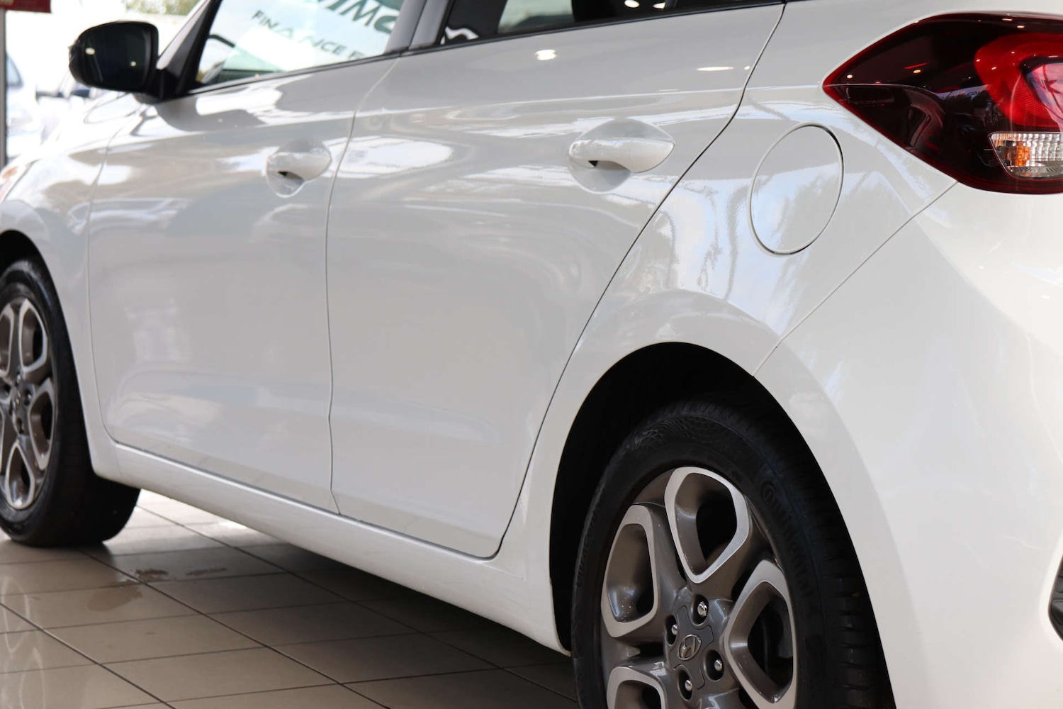 Used Hyundai i20 2020 for sale - 76384168: Photo 78