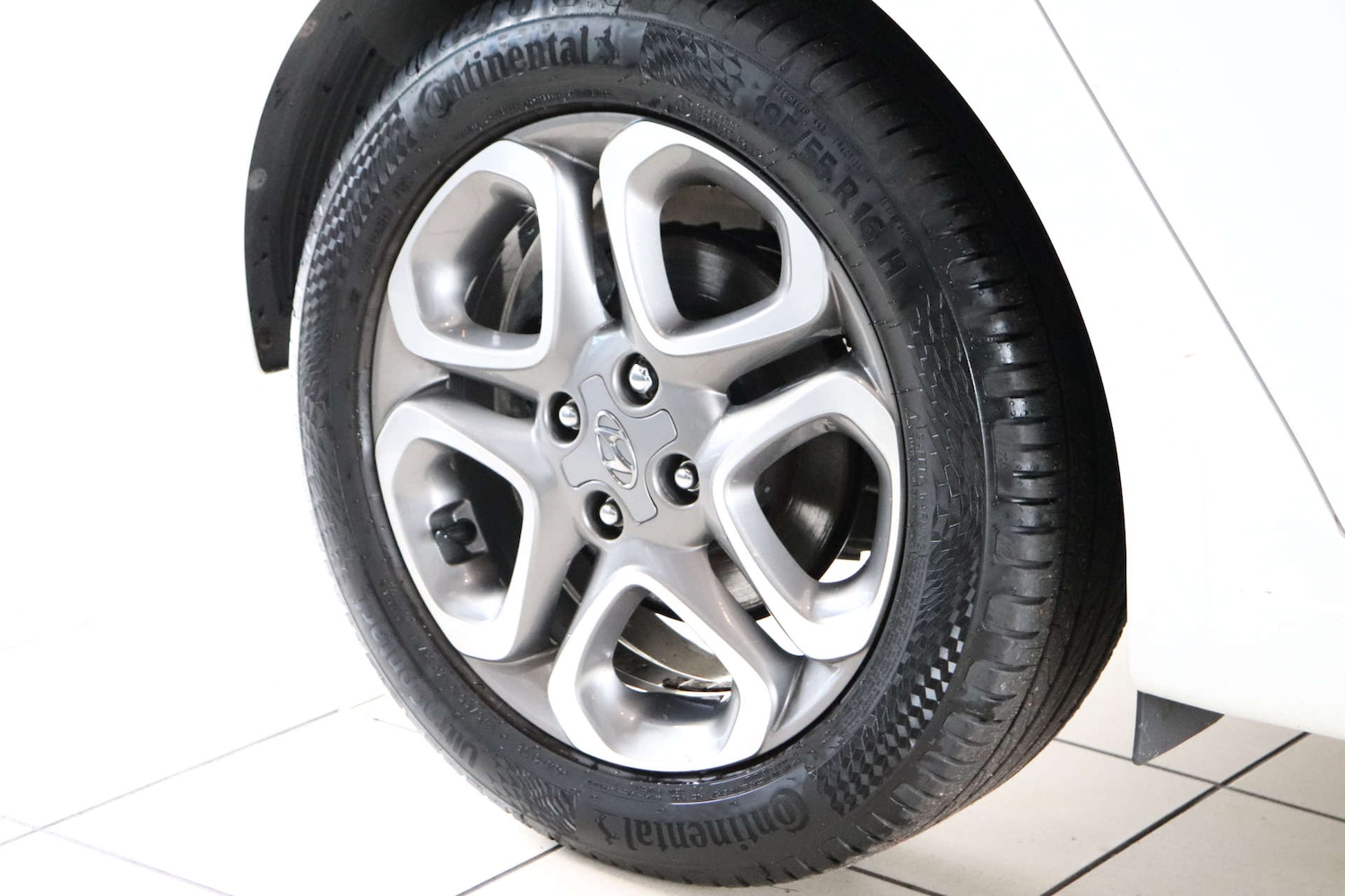 Used Hyundai i20 2020 for sale - 76384168: Photo 90