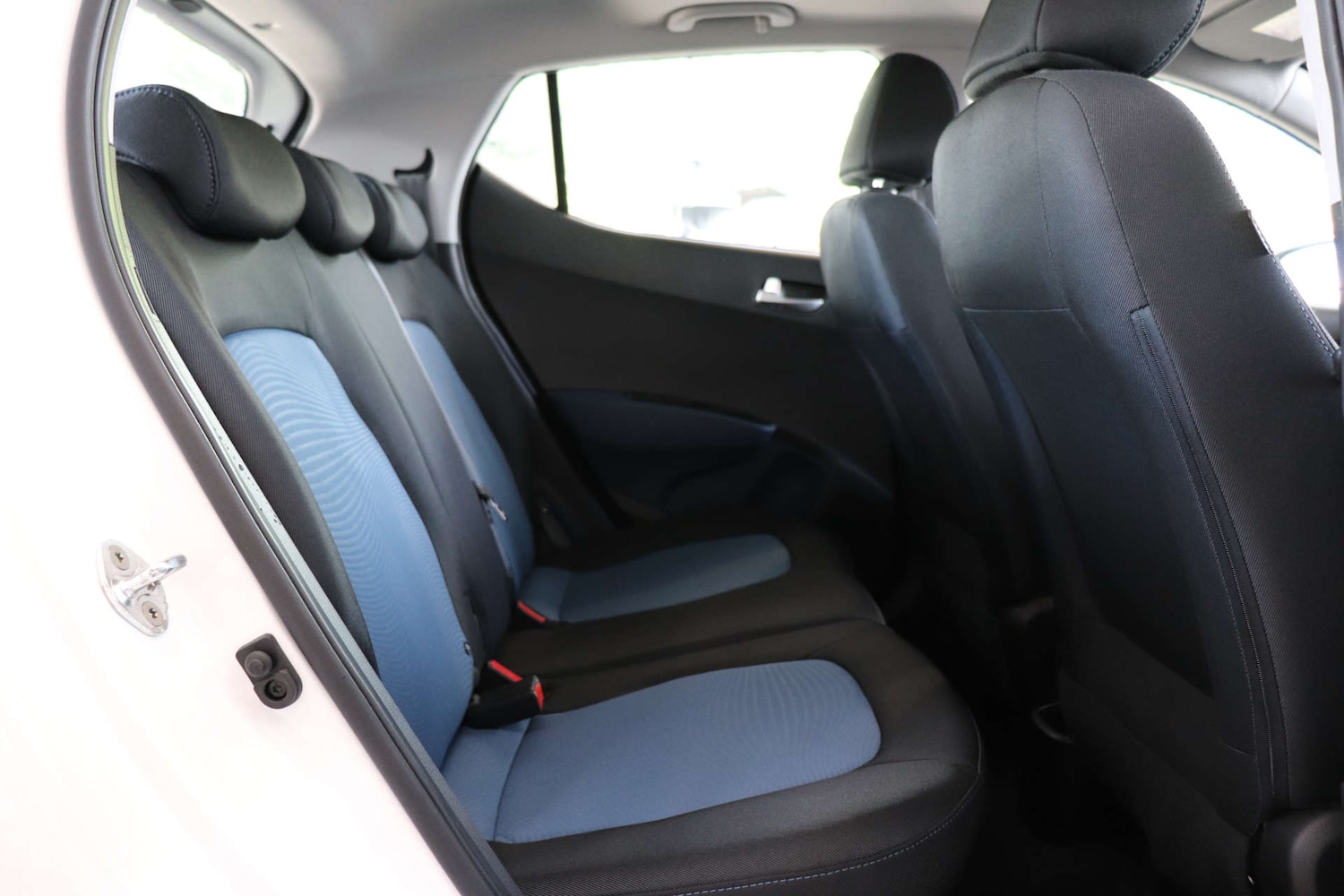 Used Hyundai i10 2016 for sale - 76031216: Photo 27