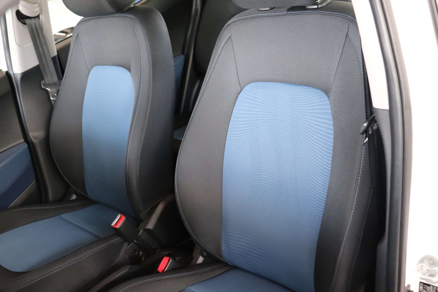 Used Hyundai i10 2016 for sale - 76031216: Photo 40
