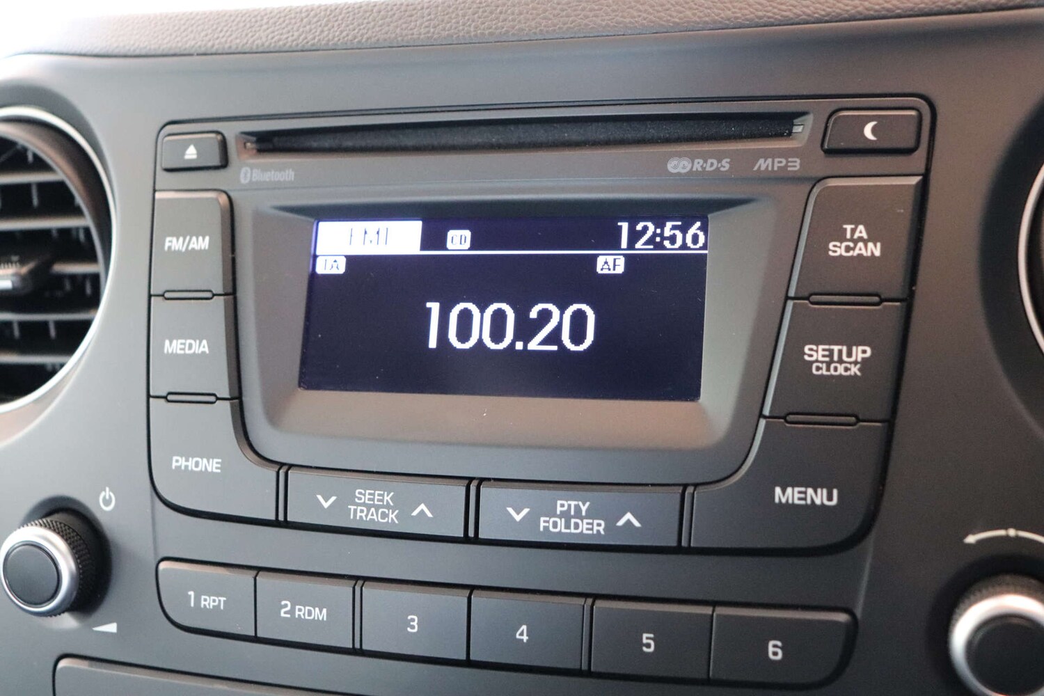Used Hyundai i10 2016 for sale - 76031216: Photo 42