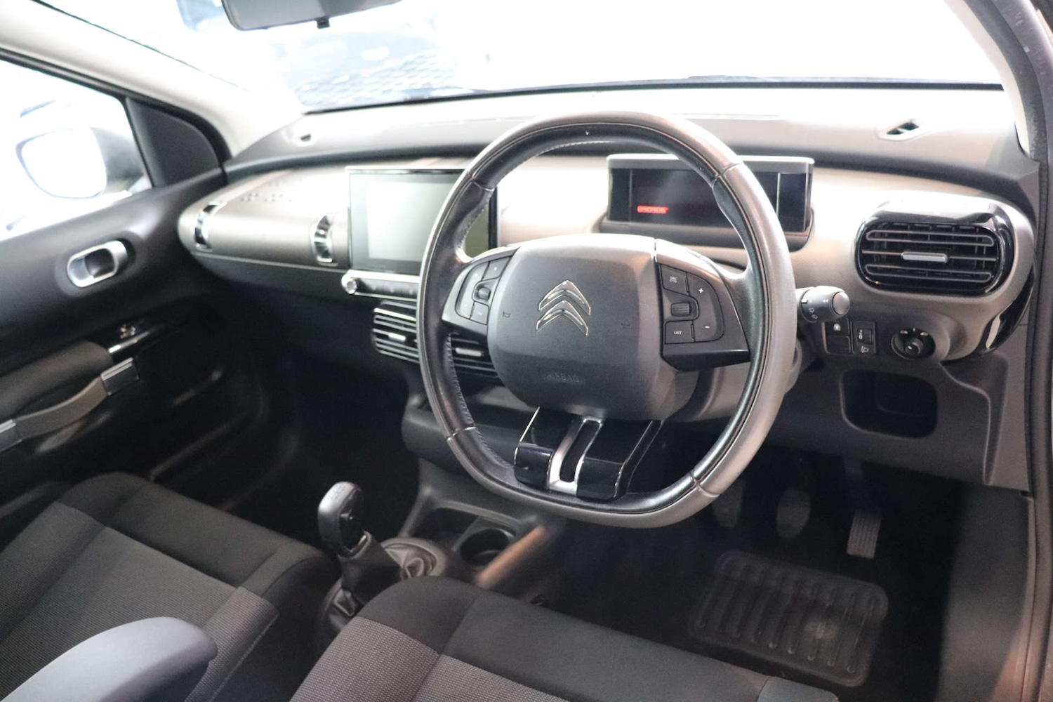 Used Citroen C4 Cactus 2016 for sale - 76289020: Photo 17