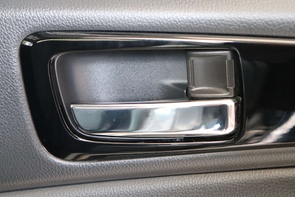 Used Mitsubishi Eclipse Cross 2018 for sale - 74445582: Photo 37