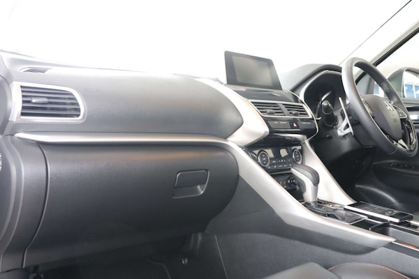 Used Mitsubishi Eclipse Cross 2018 for sale - 74445582: Photo 4