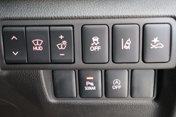 Used Mitsubishi Eclipse Cross 2018 for sale - 74445582: Photo 79