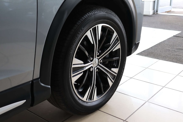 Used Mitsubishi Eclipse Cross 2018 for sale - 74445582: Photo 95