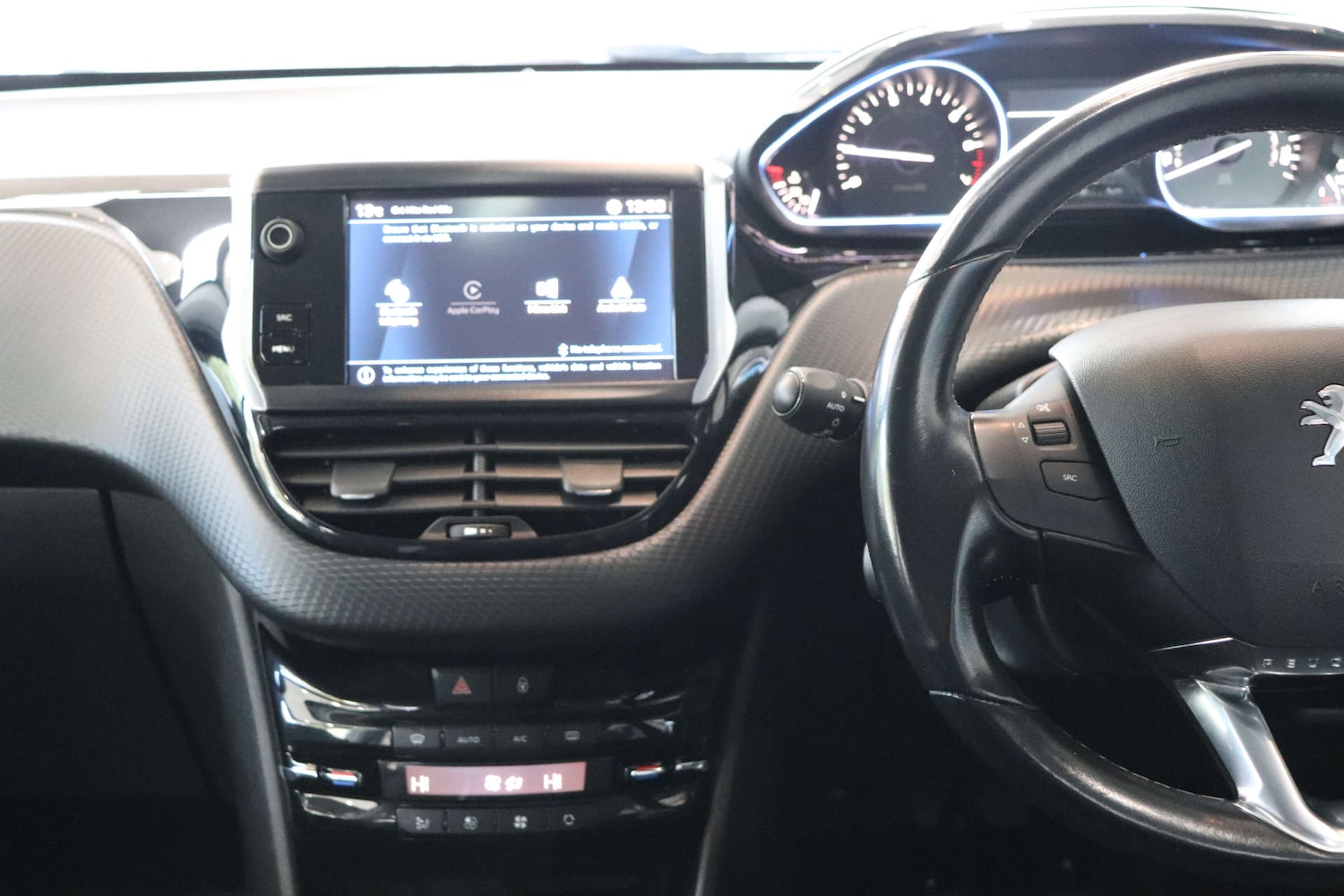 Used Peugeot 2008 2019 for sale - 76595228: Photo 16