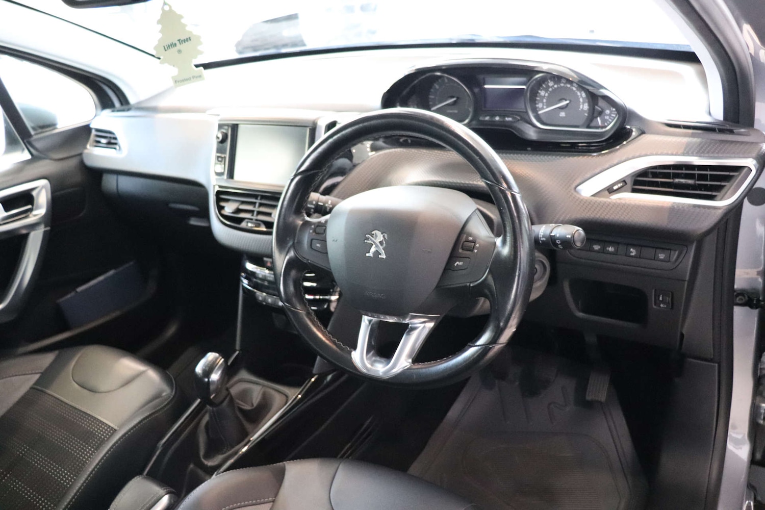 Used Peugeot 2008 2019 for sale - 76595228: Photo 17