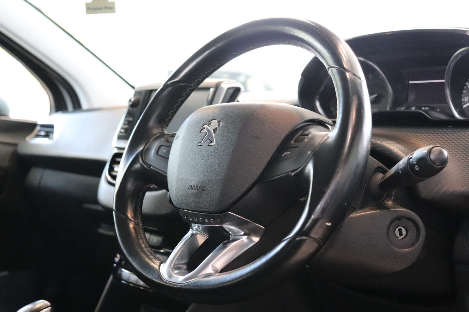 Used Peugeot 2008 2019 for sale - 76595228: Photo 19