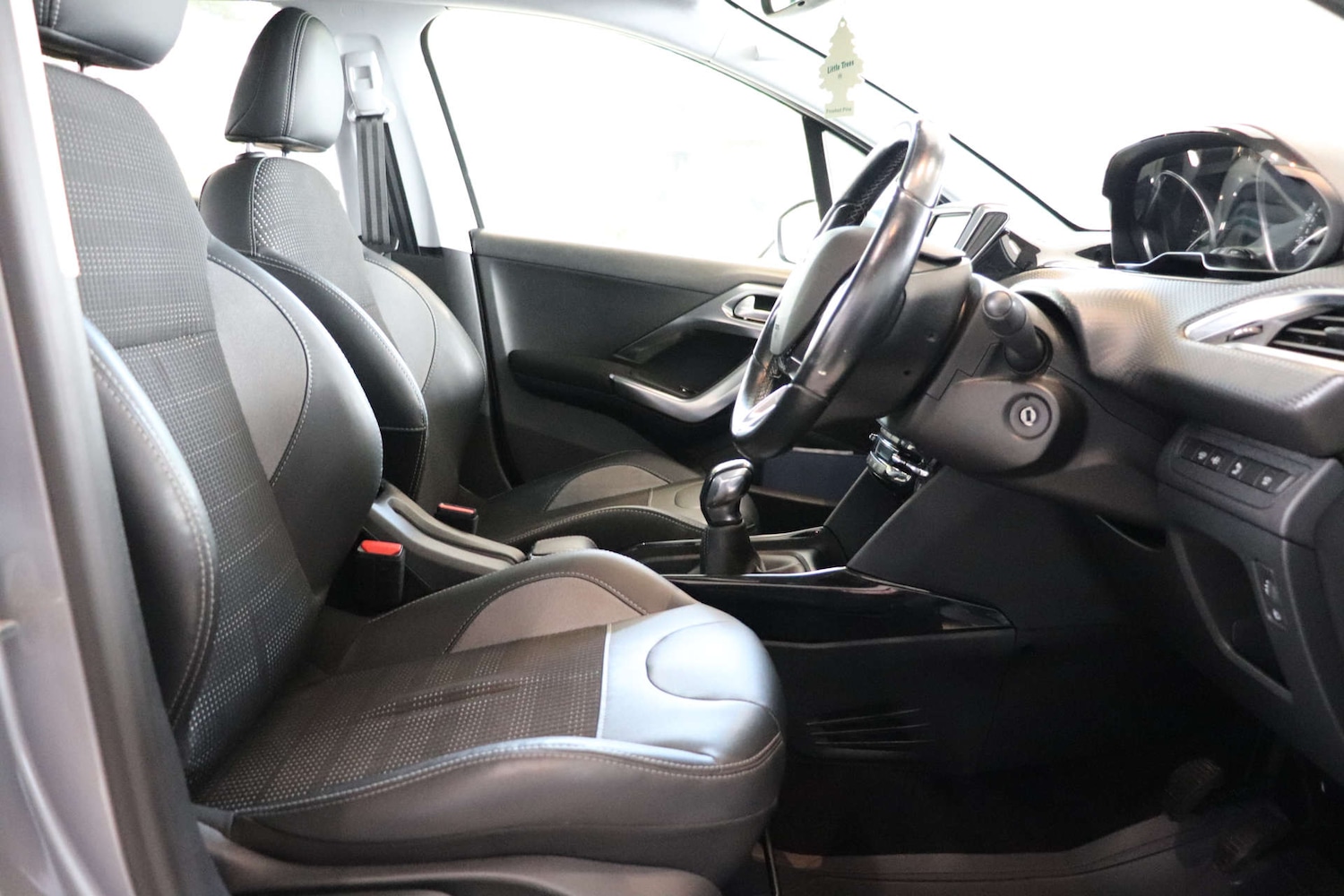 Used Peugeot 2008 2019 for sale - 76595228: Photo 21