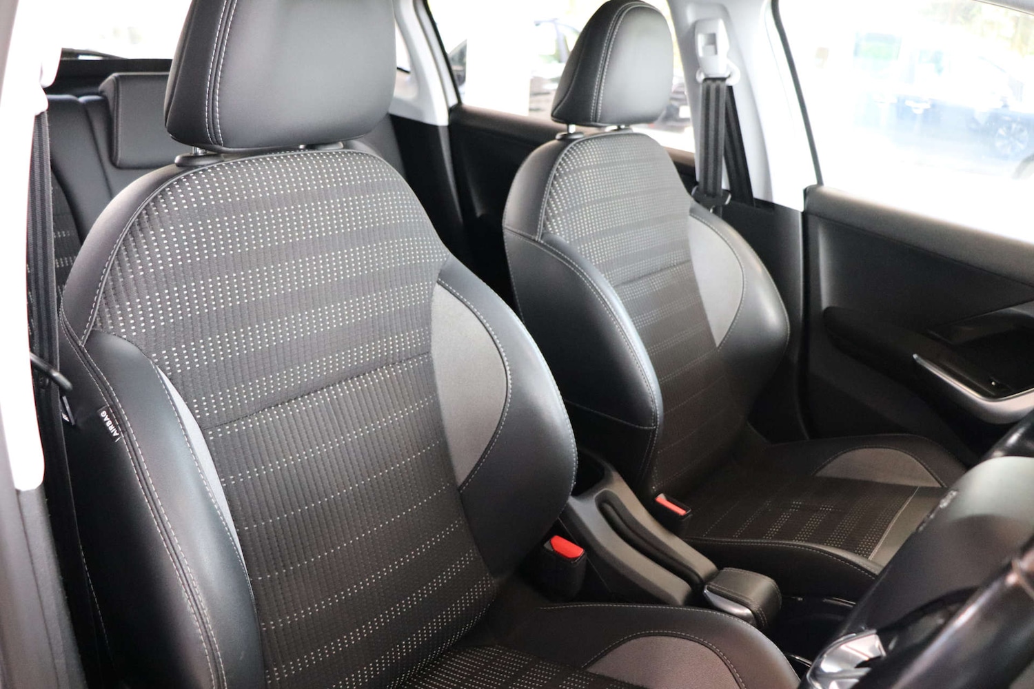 Used Peugeot 2008 2019 for sale - 76595228: Photo 25