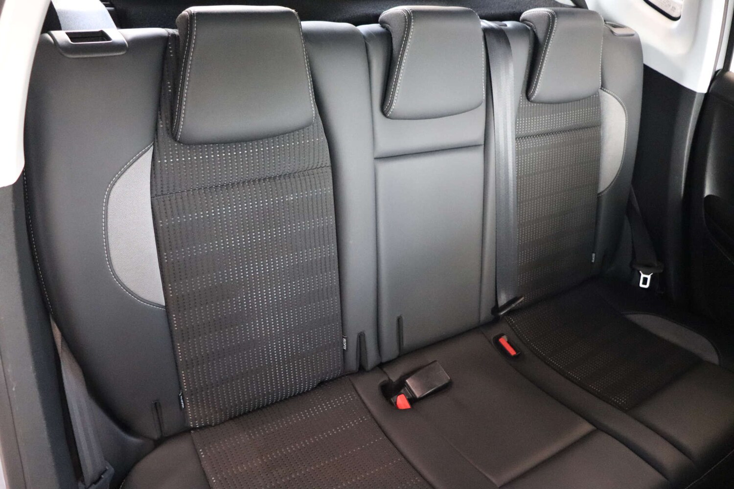 Used Peugeot 2008 2019 for sale - 76595228: Photo 32