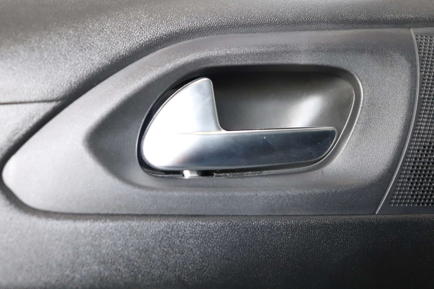 Used Peugeot 2008 2019 for sale - 76595228: Photo 41