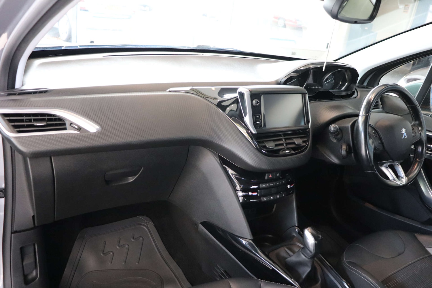 Used Peugeot 2008 2019 for sale - 76595228: Photo 43