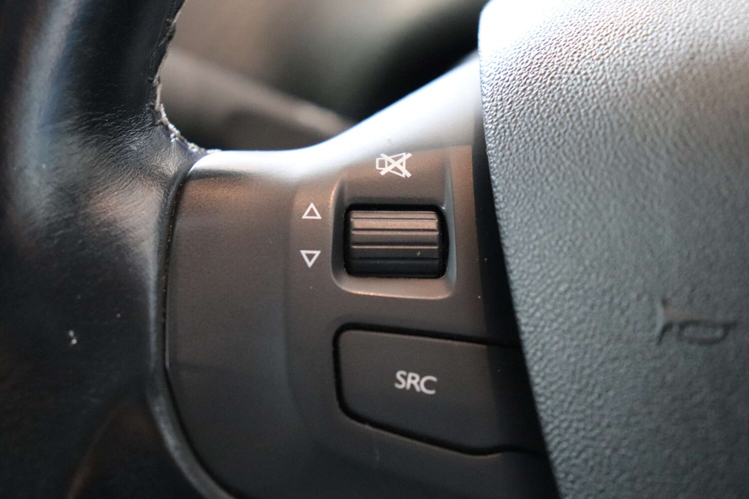 Used Peugeot 2008 2019 for sale - 76595228: Photo 62