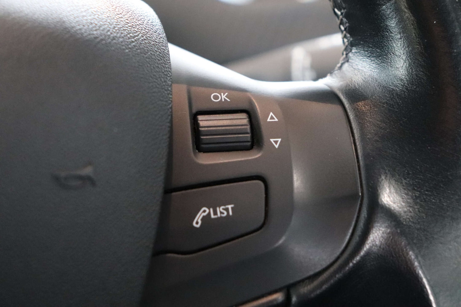 Used Peugeot 2008 2019 for sale - 76595228: Photo 63