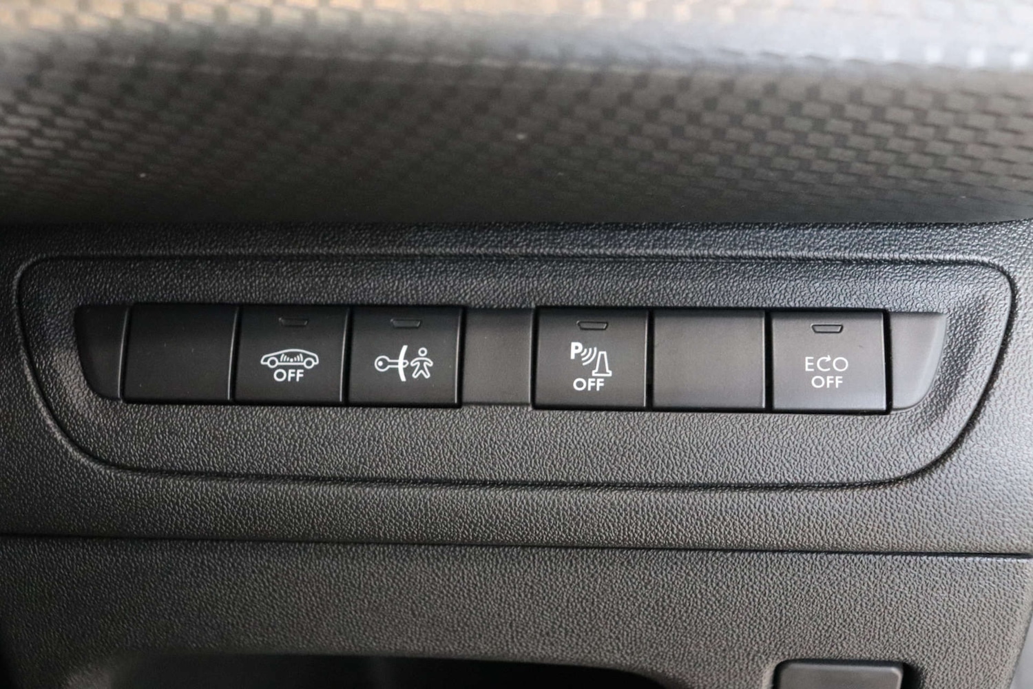 Used Peugeot 2008 2019 for sale - 76595228: Photo 67