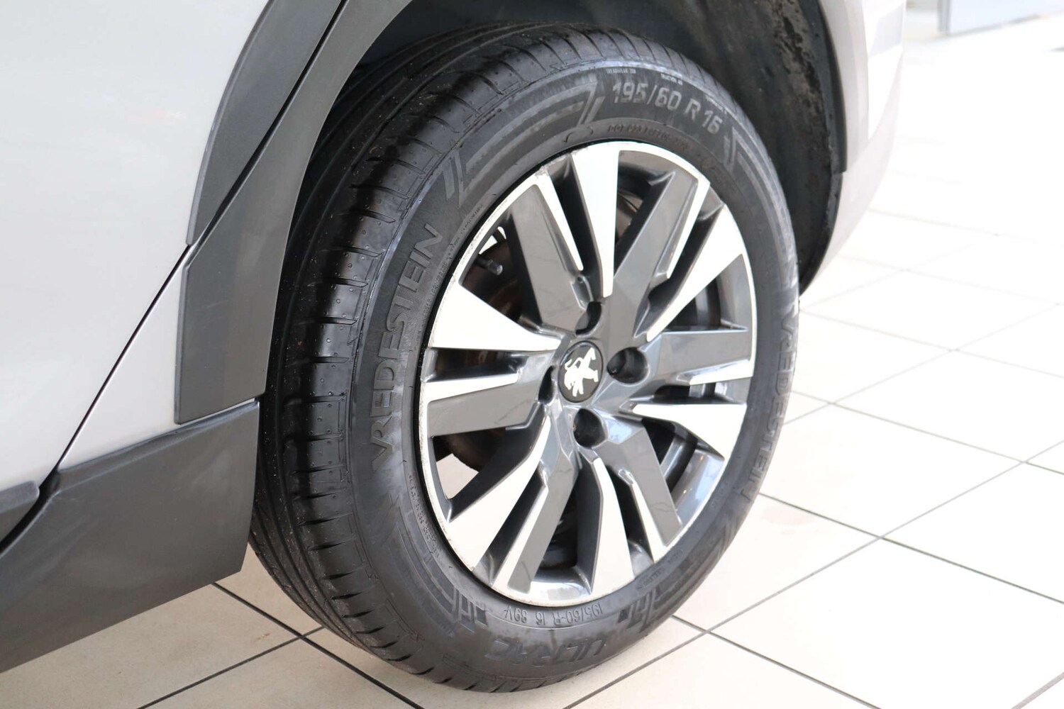 Used Peugeot 2008 2019 for sale - 76595228: Photo 87