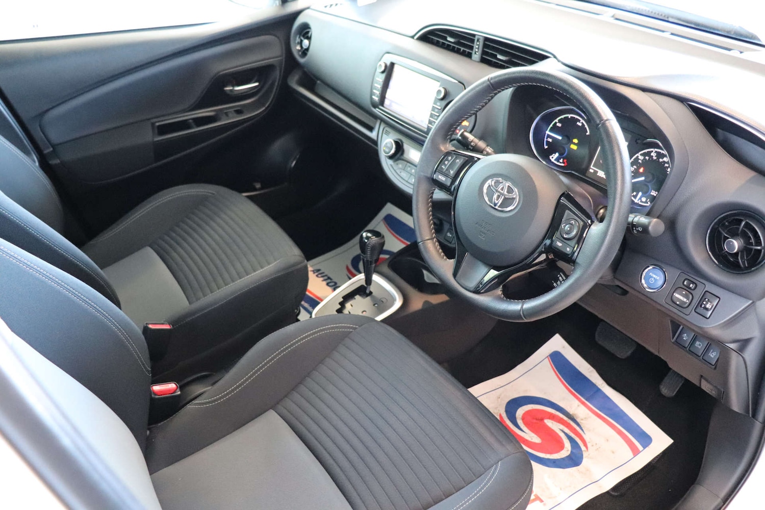 Used Toyota Yaris 2018 for sale - 76089431: Photo 17