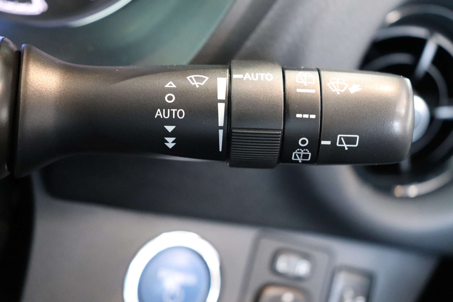 Used Toyota Yaris 2018 for sale - 76089431: Photo 53