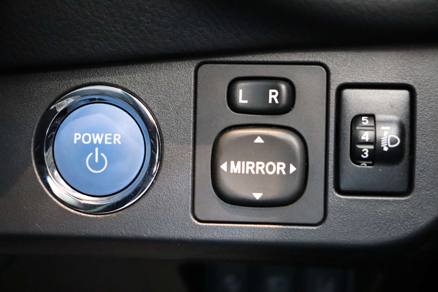 Used Toyota Yaris 2018 for sale - 76089431: Photo 54