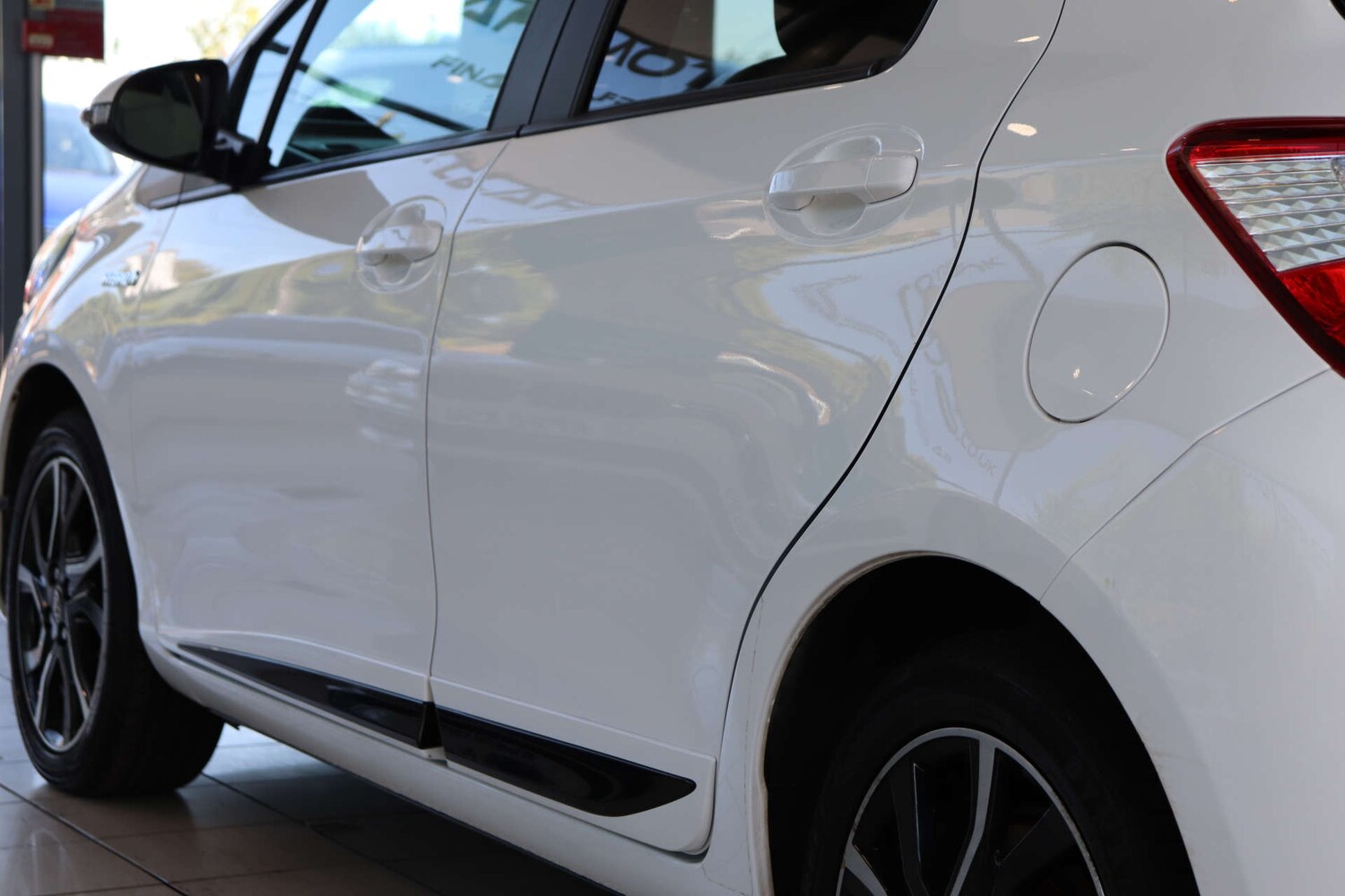 Used Toyota Yaris 2018 for sale - 76089431: Photo 77