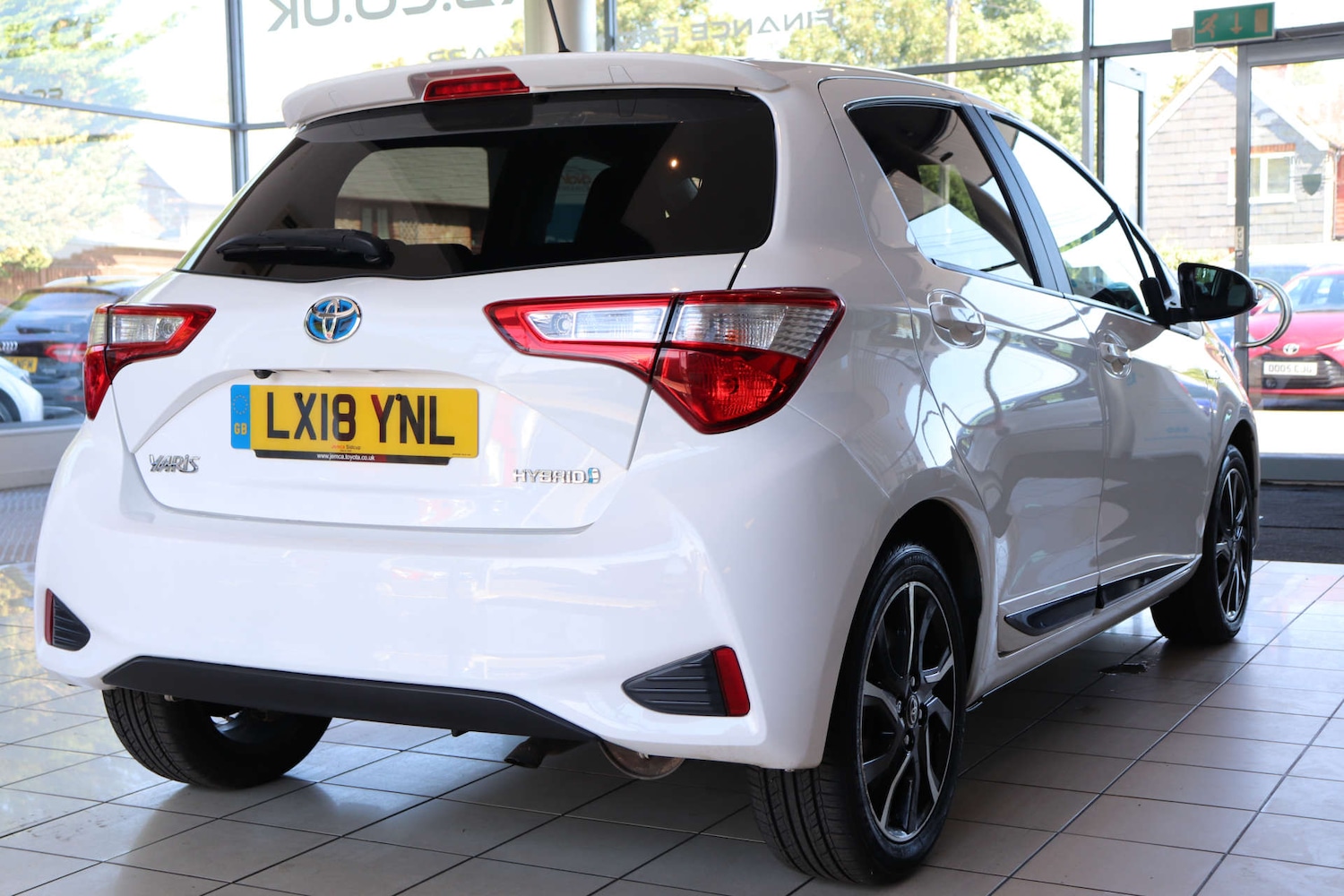 Used Toyota Yaris 2018 for sale - 76089431: Photo 8