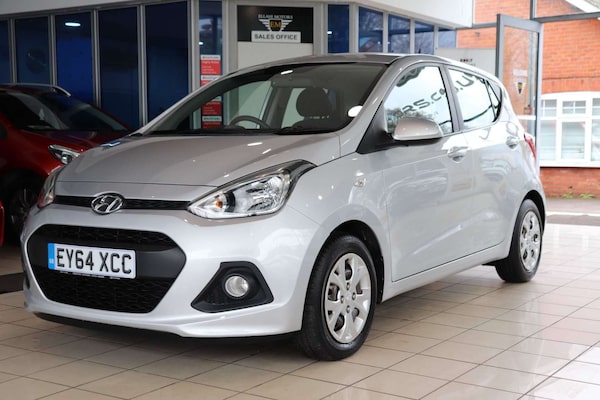 Used Hyundai i10 2015 for sale - 72270386: Photo 2