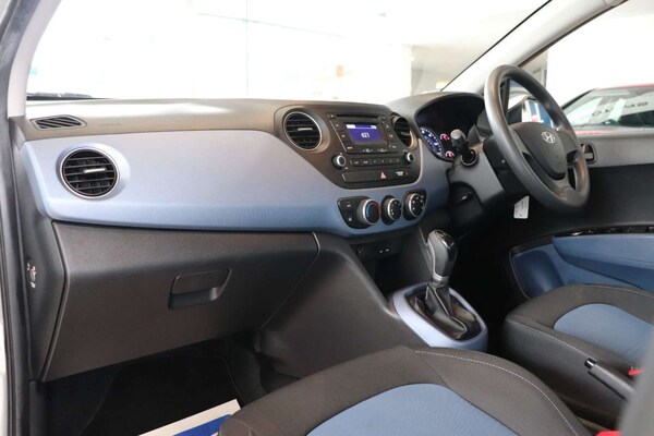 Used Hyundai i10 2015 for sale - 72270386: Photo 34