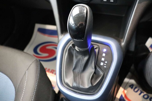 Used Hyundai i10 2015 for sale - 72270386: Photo 41