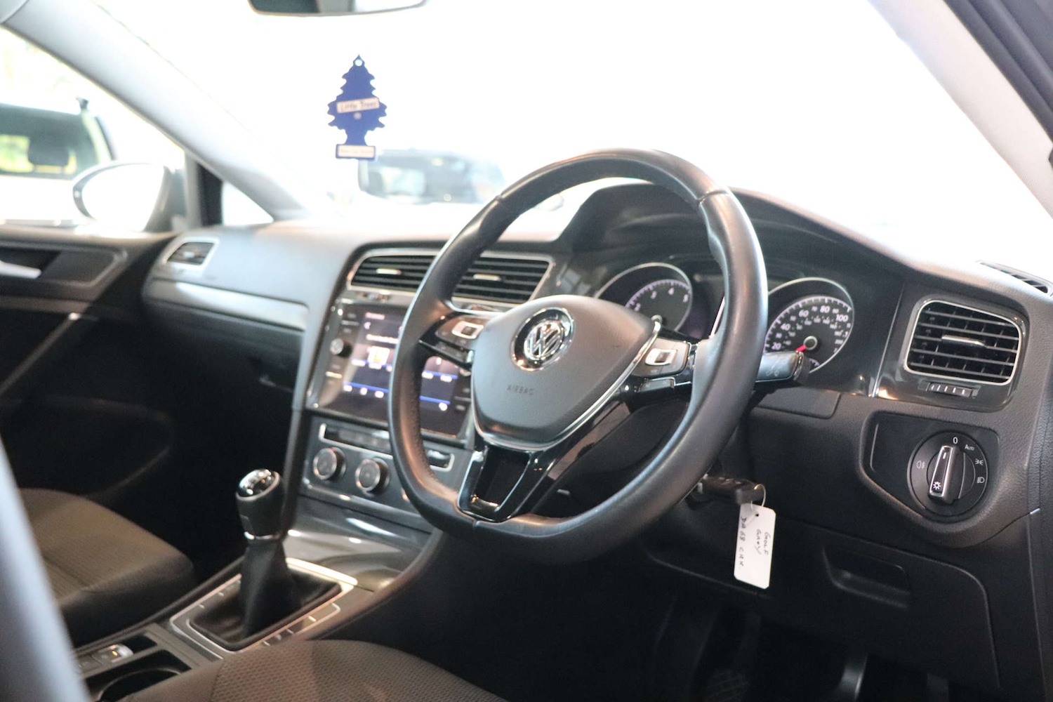 Used Volkswagen Golf 2018 for sale - 76969230: Photo 20