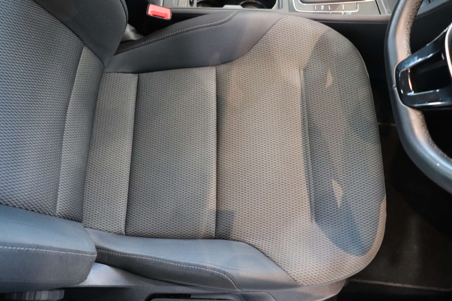 Used Volkswagen Golf 2018 for sale - 76969230: Photo 22