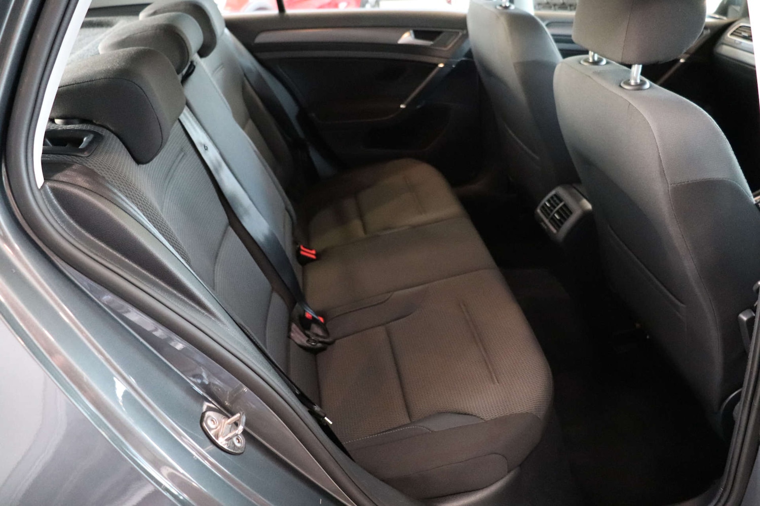 Used Volkswagen Golf 2018 for sale - 76969230: Photo 25