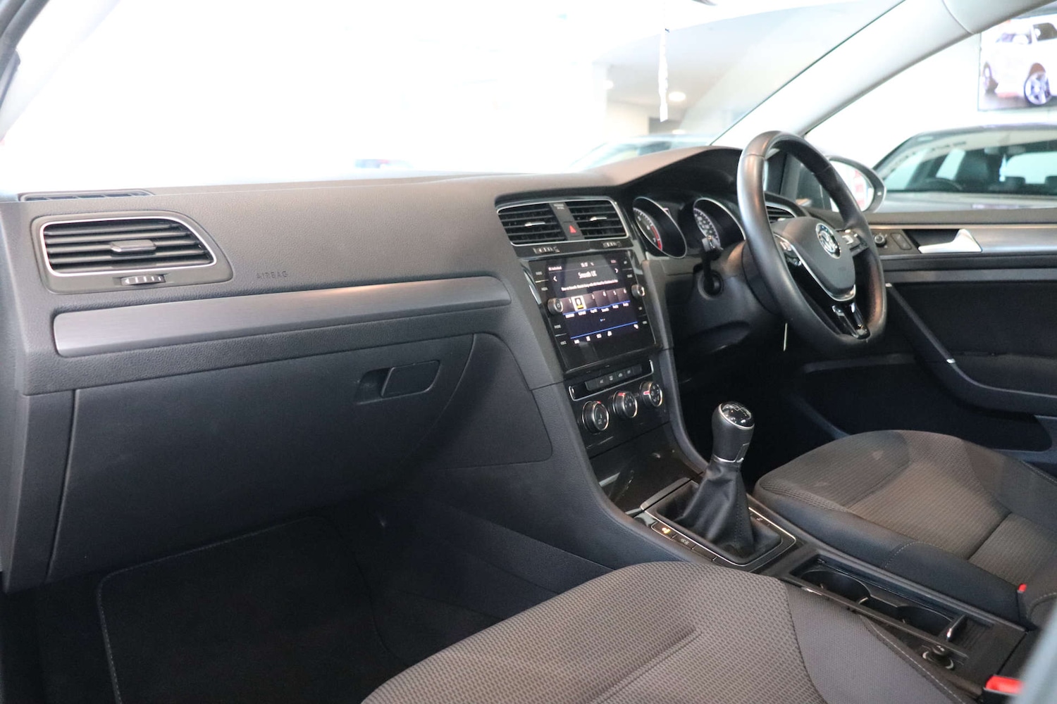 Used Volkswagen Golf 2018 for sale - 76969230: Photo 35