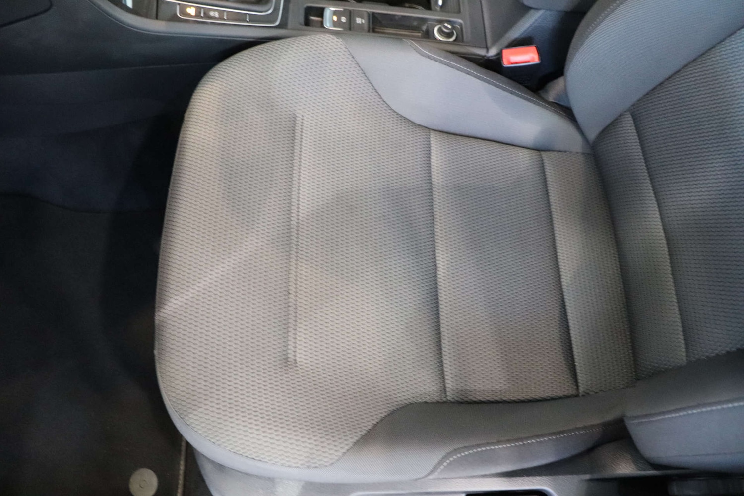 Used Volkswagen Golf 2018 for sale - 76969230: Photo 38