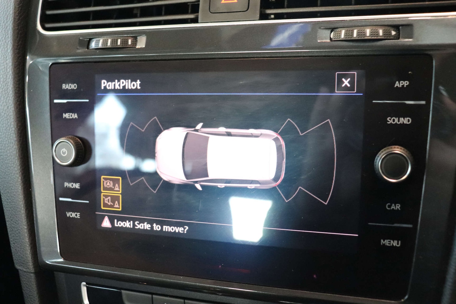 Used Volkswagen Golf 2018 for sale - 76969230: Photo 43