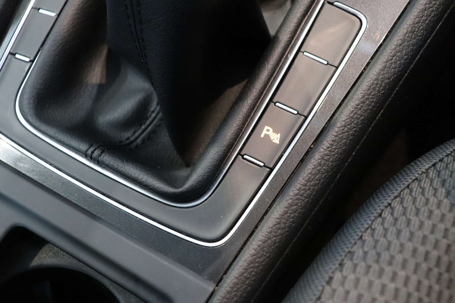 Used Volkswagen Golf 2018 for sale - 76969230: Photo 47