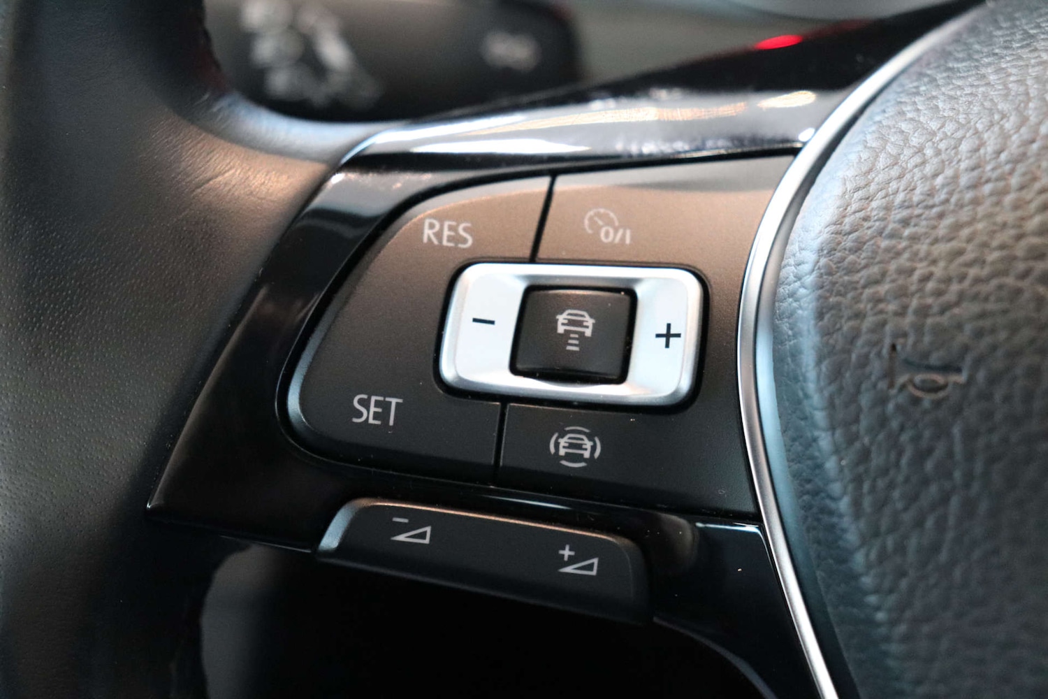 Used Volkswagen Golf 2018 for sale - 76969230: Photo 51