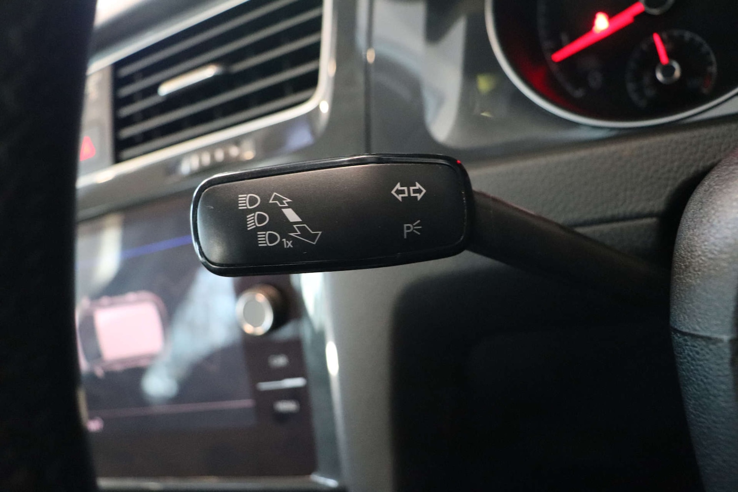 Used Volkswagen Golf 2018 for sale - 76969230: Photo 53