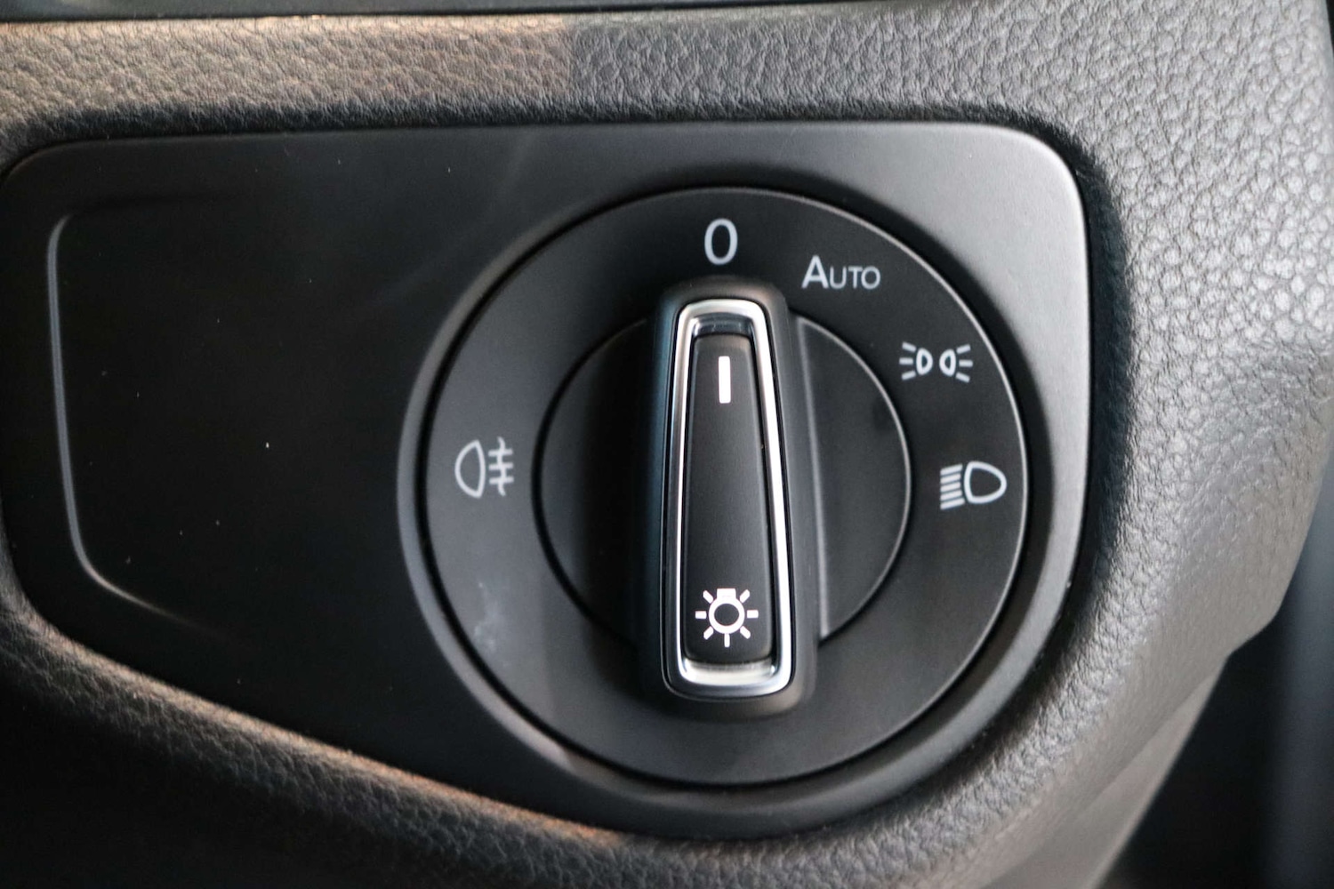 Used Volkswagen Golf 2018 for sale - 76969230: Photo 55