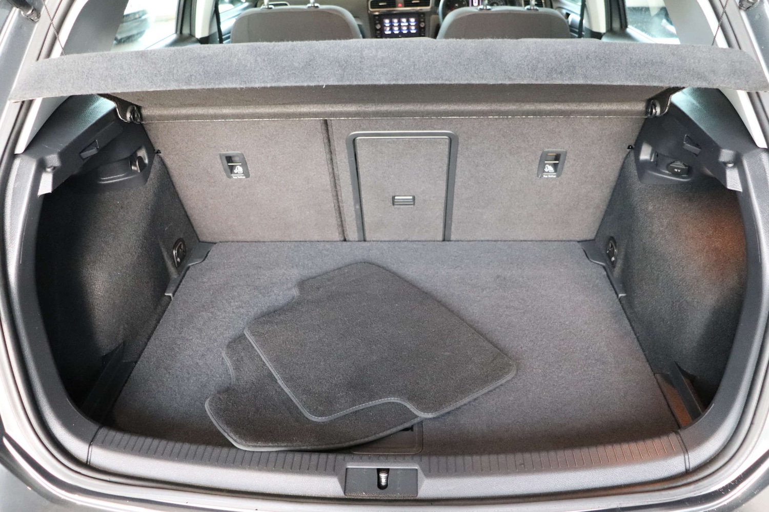 Used Volkswagen Golf 2018 for sale - 76969230: Photo 61