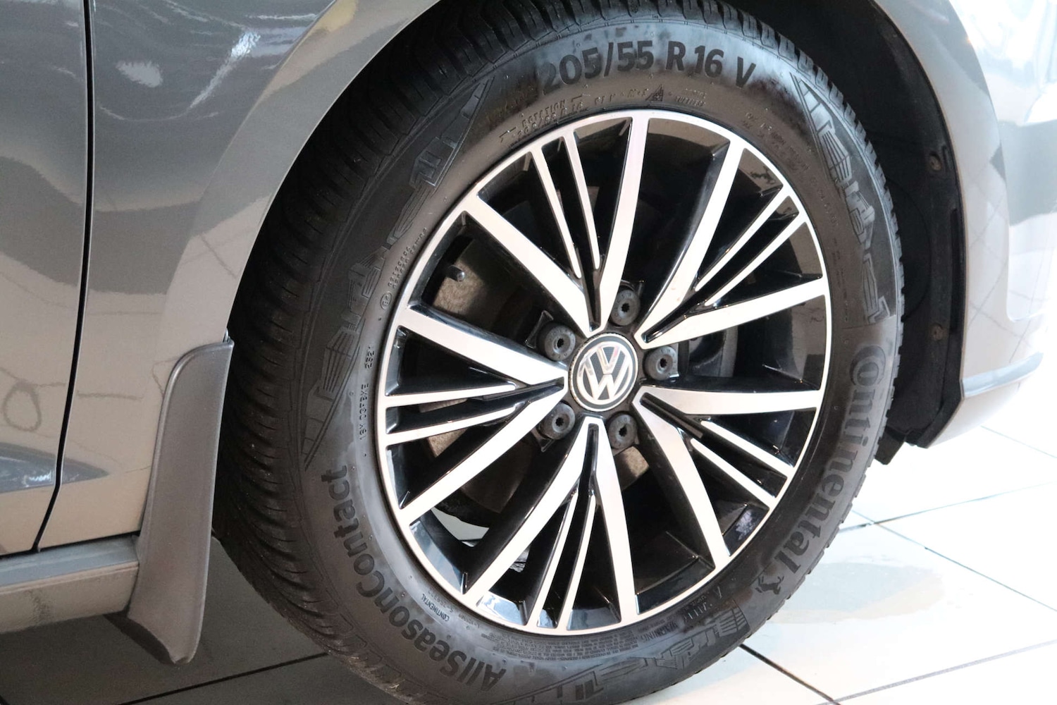 Used Volkswagen Golf 2018 for sale - 76969230: Photo 87