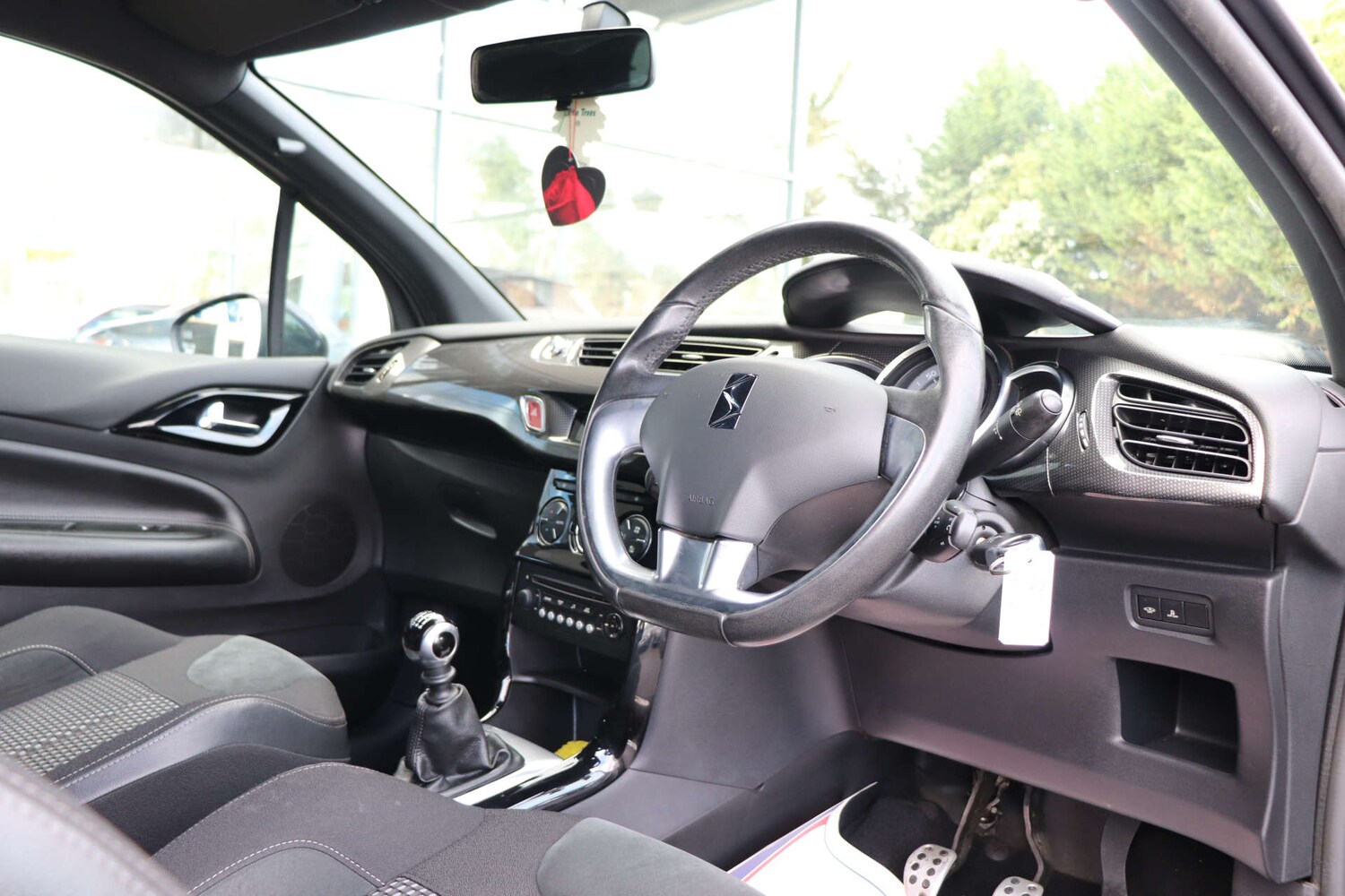 Used Citroen DS3 2010 for sale - 77446365: Photo 18