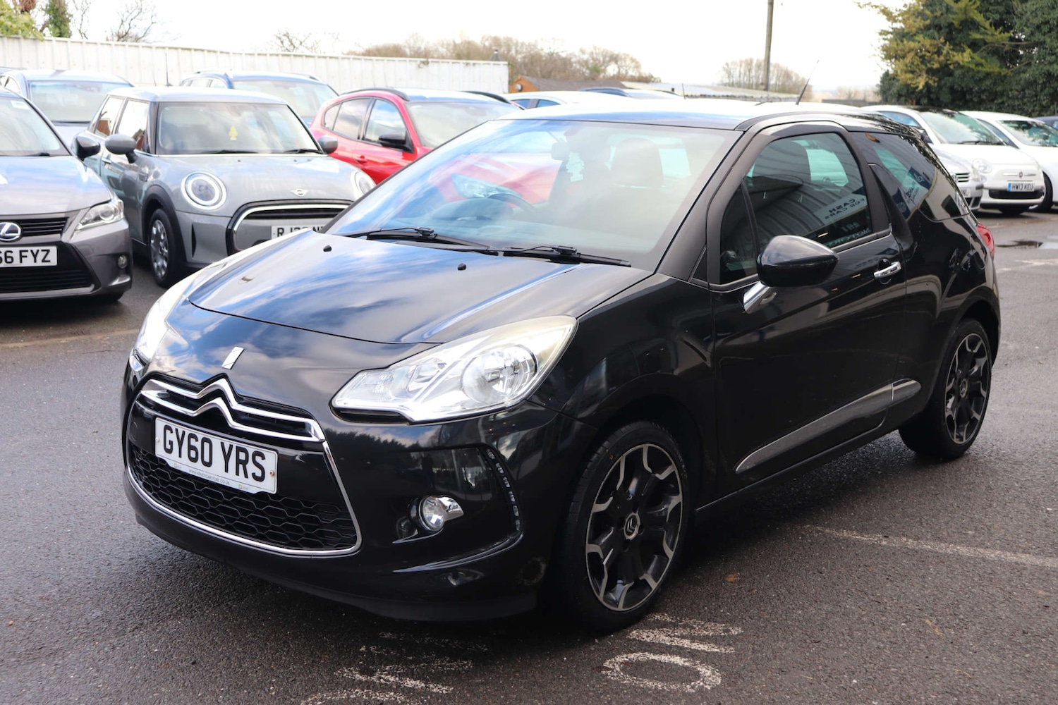 Used Citroen DS3 2010 for sale - 77446365: Photo 2